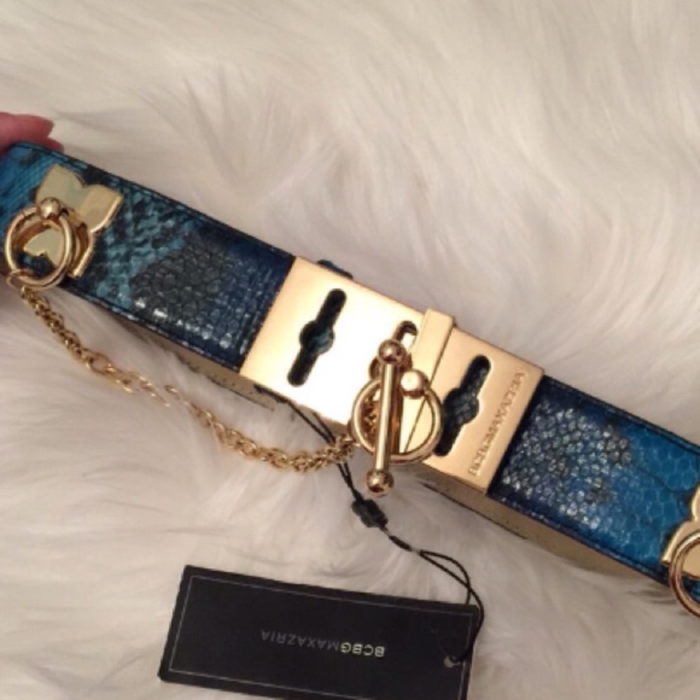 BCBG toggle waist belt